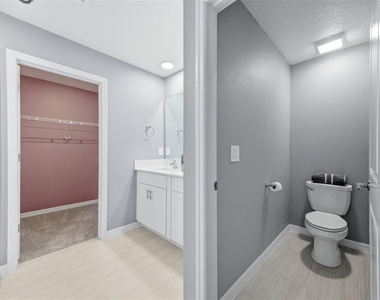 2509 Victorious Falls Avenue - Photo Thumbnail 16
