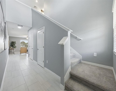 2509 Victorious Falls Avenue - Photo Thumbnail 2