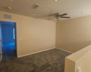 3909 45th Terrace W - Photo Thumbnail 15