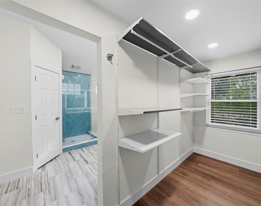 402 Erie Avenue - Photo Thumbnail 40