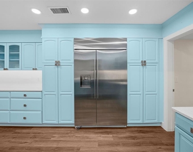 402 Erie Avenue - Photo Thumbnail 20