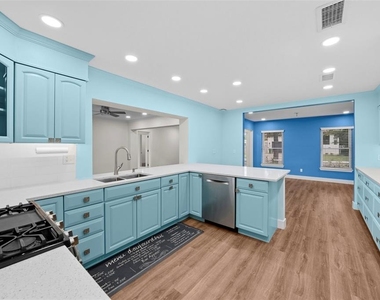 402 Erie Avenue - Photo Thumbnail 19