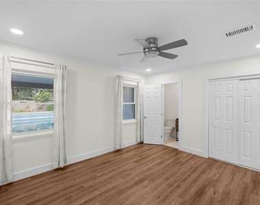 402 Erie Avenue - Photo Thumbnail 47
