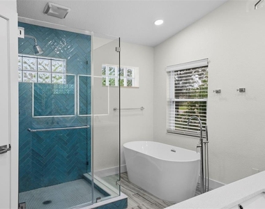 402 Erie Avenue - Photo Thumbnail 37