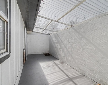 7708 Maryland Avenue - Photo Thumbnail 33