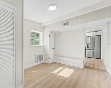 7708 Maryland Avenue - Photo Thumbnail 24