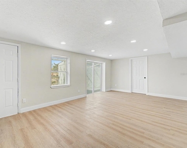 7708 Maryland Avenue - Photo Thumbnail 17