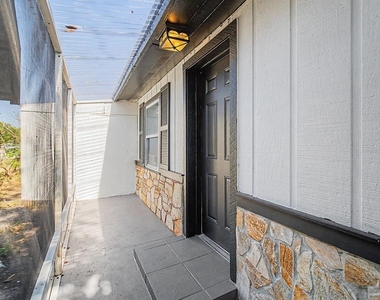 7708 Maryland Avenue - Photo Thumbnail 31