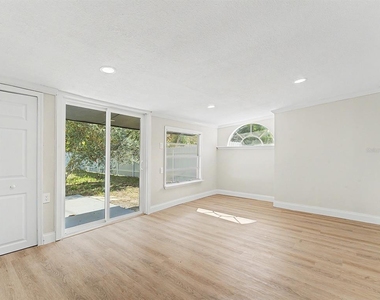 7708 Maryland Avenue - Photo Thumbnail 18
