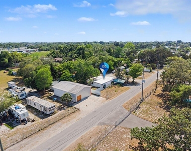 7708 Maryland Avenue - Photo Thumbnail 3