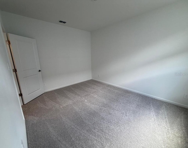 4407 Vibernum Avenue - Photo Thumbnail 4