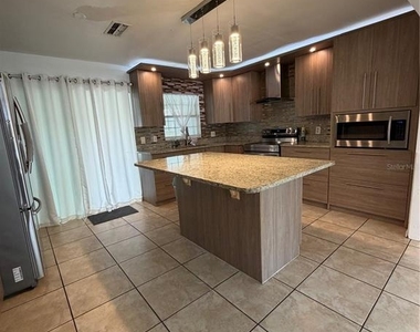 101 Gardenia Road - Photo Thumbnail 4