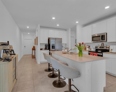 1513 Cumberland Avenue - Photo Thumbnail 5