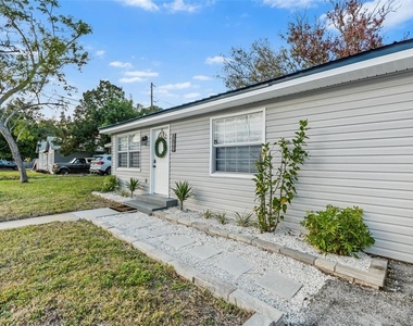 7799 46th Ave N - Photo Thumbnail 27