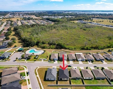 241 Meadowbrook Boulevard - Photo Thumbnail 30