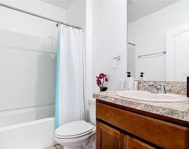 241 Meadowbrook Boulevard - Photo Thumbnail 16