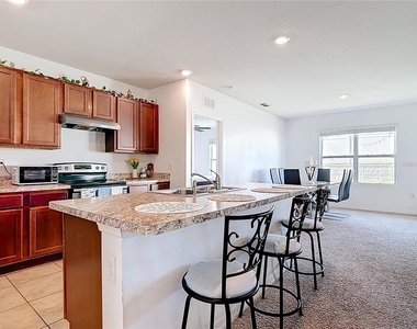 241 Meadowbrook Boulevard - Photo Thumbnail 7