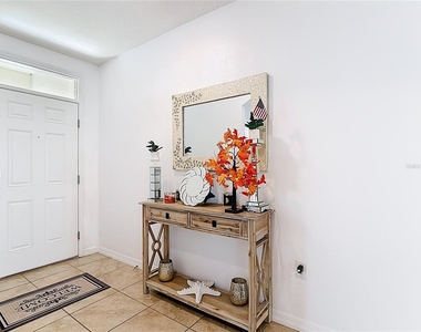 241 Meadowbrook Boulevard - Photo Thumbnail 4