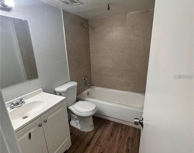 9013 Westchester Circle - Photo Thumbnail 5