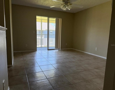 4240 Pershing Pointe Place - Photo Thumbnail 2