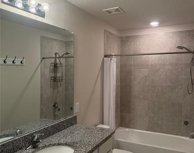 1042 Michelangelo Lane - Photo Thumbnail 15