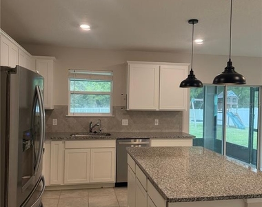 1042 Michelangelo Lane - Photo Thumbnail 8