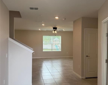 1042 Michelangelo Lane - Photo Thumbnail 2