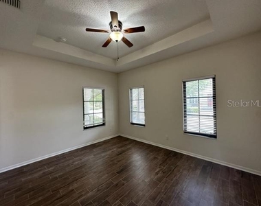 906 Pawstand Road - Photo Thumbnail 5