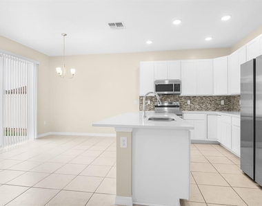 566 Pawnee Court - Photo Thumbnail 13