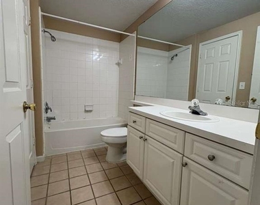 14341 Fredricksburg Drive - Photo Thumbnail 6