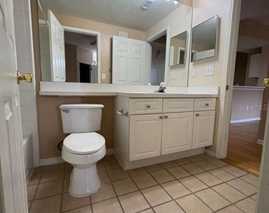 14341 Fredricksburg Drive - Photo Thumbnail 5