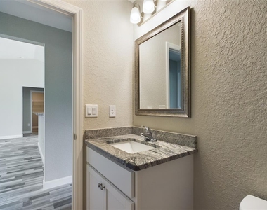 13215 Sw 77th Avenue - Photo Thumbnail 18