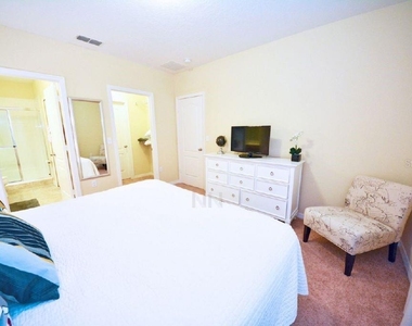 1014 Cypress Pointe Boulevard - Photo Thumbnail 8