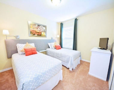 1014 Cypress Pointe Boulevard - Photo Thumbnail 14