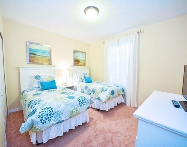 1014 Cypress Pointe Boulevard - Photo Thumbnail 12