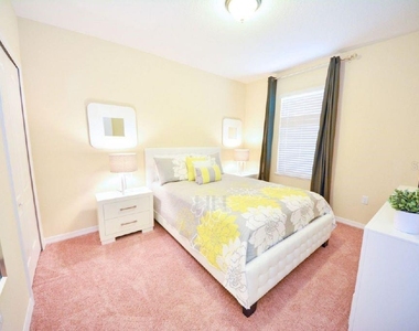 1014 Cypress Pointe Boulevard - Photo Thumbnail 16
