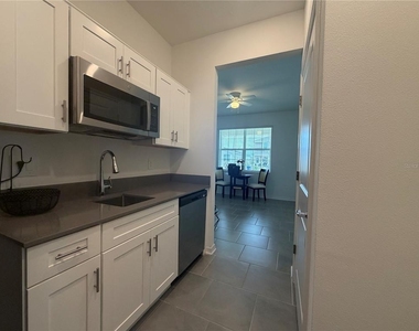 652 Grove Street - Photo Thumbnail 31