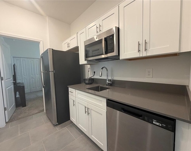 652 Grove Street - Photo Thumbnail 32