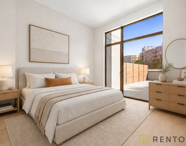 960 Franklin Avenue - Photo Thumbnail 4