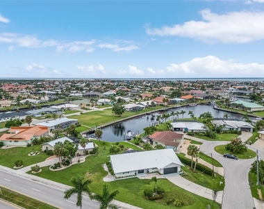 191 Casa Lane - Photo Thumbnail 4