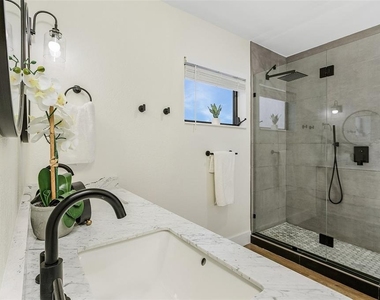 191 Casa Lane - Photo Thumbnail 16