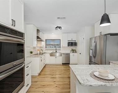 191 Casa Lane - Photo Thumbnail 2