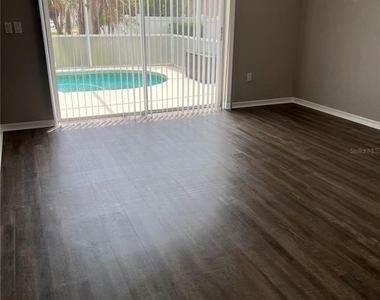 7926 Magnolia Bend Court - Photo Thumbnail 3