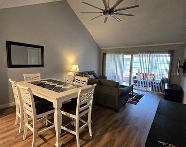 1118 Villa Lane - Photo Thumbnail 1