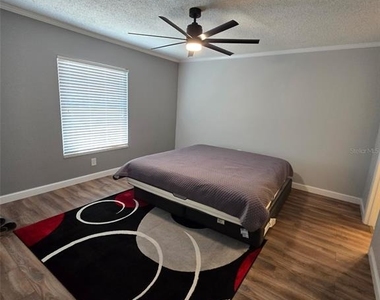 1118 Villa Lane - Photo Thumbnail 6