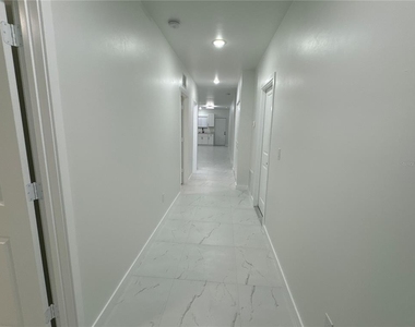1775 Glenway Court - Photo Thumbnail 7