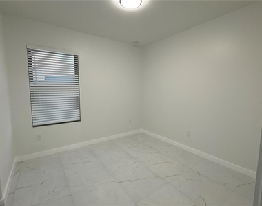 1775 Glenway Court - Photo Thumbnail 2