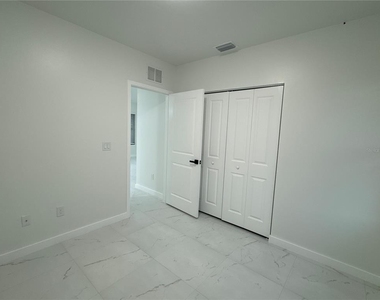 1775 Glenway Court - Photo Thumbnail 3