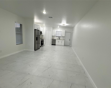 1775 Glenway Court - Photo Thumbnail 5