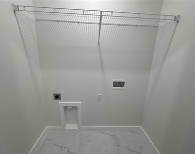 1775 Glenway Court - Photo Thumbnail 14